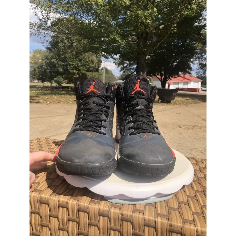 Vintage 2015 Jordan Rising High Metallic Hematite Basketball Shoes Black 11.5